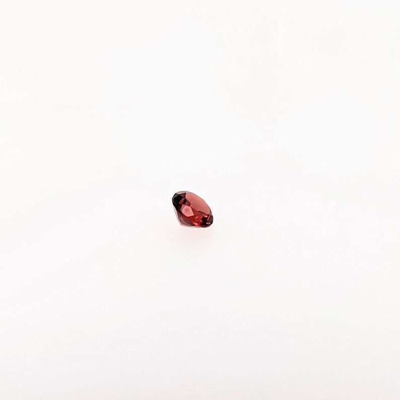 Natural Round Brilliant Cut Red Garnet – Calibrated Loose Faceted Gemstone