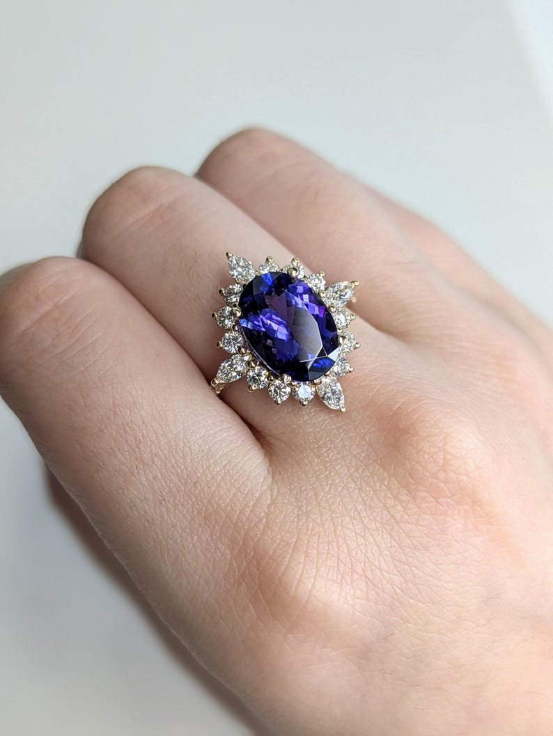 Royal Elegance - 3.7cts Tanzanite and Natural Diamonds 14k Gold Ring