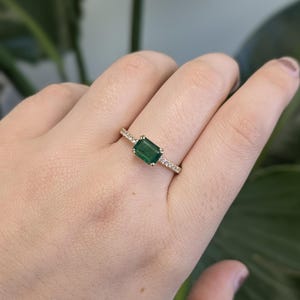 2.2cts Colombian Emerald Ring W Pave Diamond Shank in 14k Solid Gold | Em 7x5mm