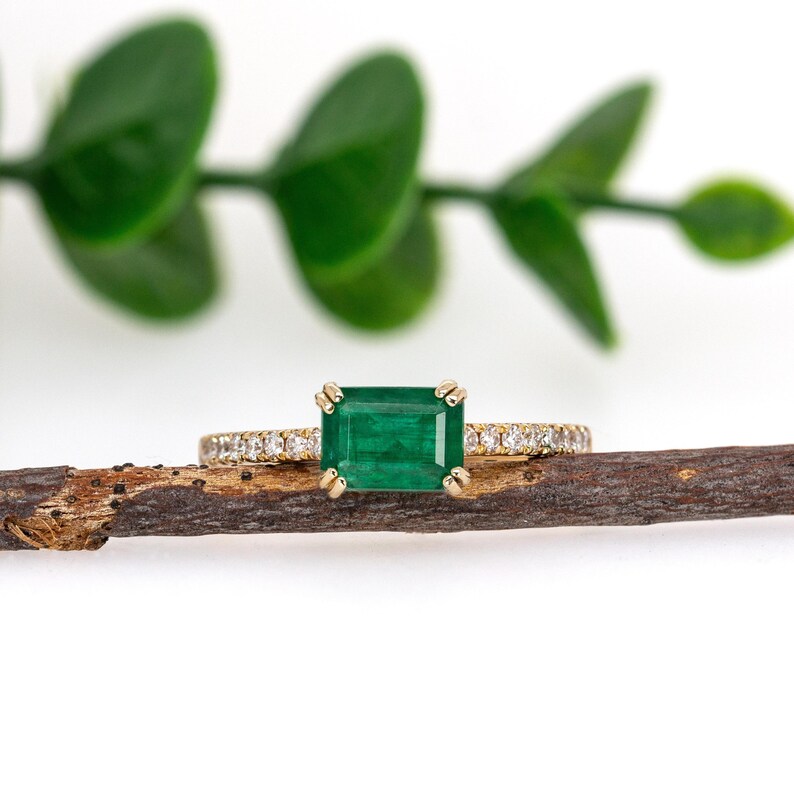 2.2cts Colombian Emerald Ring W Pave Diamond Shank in 14k Solid Gold | Em 7x5mm