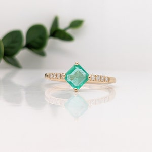 Glowing Bright Green Emerald Ring in 14k Yellow Gold w/ Natural Diamond Accents | Ascher Cut 5mm | May Birthstone | Compass prongs | Dainty