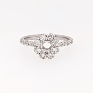 Anel de Halo com Diamante Natural e Design de Flor em Ouro 14K | Redondo 4 mm | Personalizável
