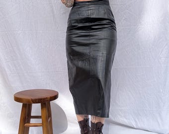 VS2 Vakko Belted Black Leather Skirt