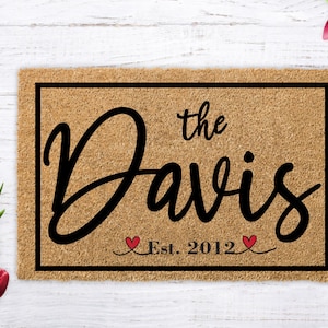 Family Name, Welcome Door mat, Housewarming Gift, Closing Gift, Wedding Gift, Custom Doormat, Personalized Doormat, Front DoorMat, Doormats