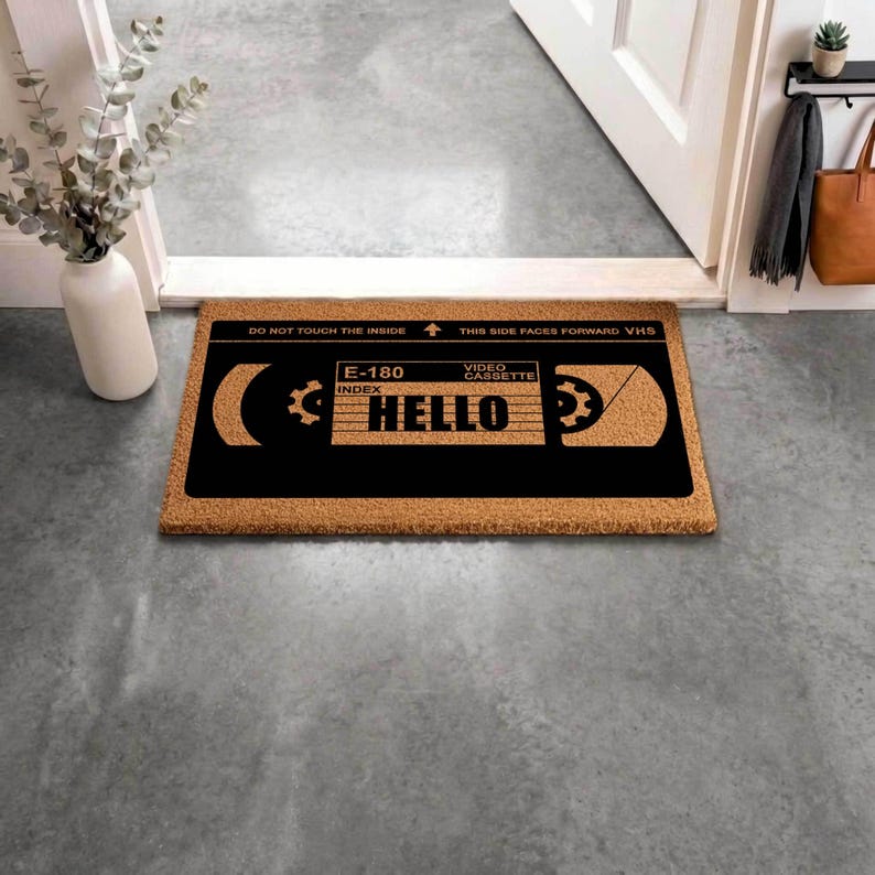 Custom VHS Tape Doormat: Retro 80s Welcome Mat Bild 2