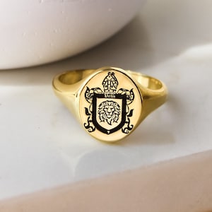 Family Crest Ring,Coat of Arms,Personalized Ring,Signet Ring,Custom Engraved Ring,LVK14