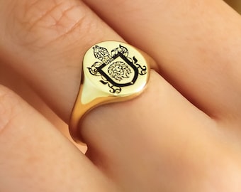 Custom Family Crest Ring,Coat of Arms,Personalized Ring,Engraved Gold Ring,Custom Signet Ring,LVK14