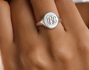 Personalized Signet Ring,Engraved Letter Ring,Gift For Her,Custom Initial Jewelry