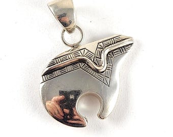 Vintage Artie Yellowhorse Navajo Sterling Silver Life Line Fetish Bear Necklace Pendant