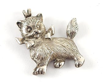 Vintage Carved Sterling Silver Cat Necklace Pendant - Kitty Pendant - Estate Jewelry