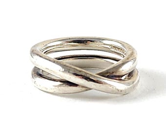 Vintage Tiffany & Co. Paloma Picasso Sterling Silver Tenderness Crossover Band Ring - Size 7.25
