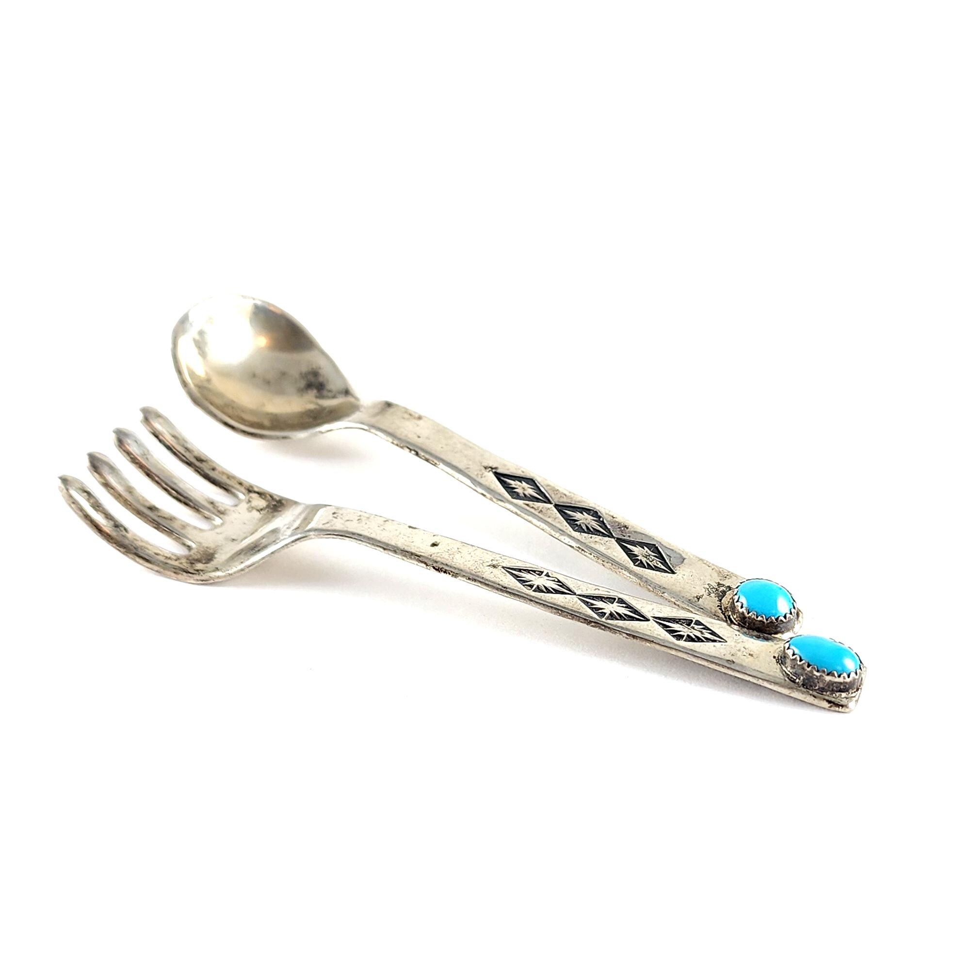 Native American Whimsicle Vintage Navajo Turquoise Sterling Silver Bunny Rabbit Pin Native American Whimsicle Vintage Navajo Turquoise Sterling Silver Bunny Rabbit Pin