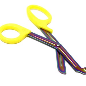 EMT Supplies Stainless Steel Scissors Yellow Handle Multi Rainbow Color Blade Trauma Shears 7.5&quot; (19cm)