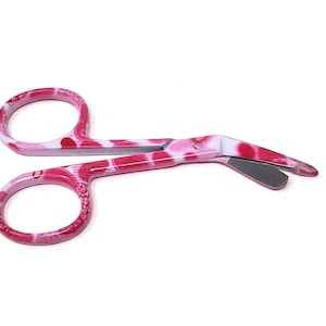 Vet Tech Nurse Bandage Scissors 3.5&quot; Made of Stainless Steel with Full Coating Pink Valentine Hearts Small Shears