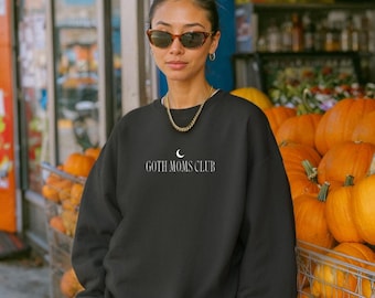 Goth Moms Club Sweatshirt, schwarzes besticktes Goth Mom Sweatshirt mit Rundhalsausschnitt (Gildan)