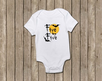 Buffy Bodysuit, Vampire Slayer Bodysuit, Five by Five, 5 X 5, Vampire, New Baby Gift, Baby Shower Gift, Surprise Reveal, Buffy Fan Baby