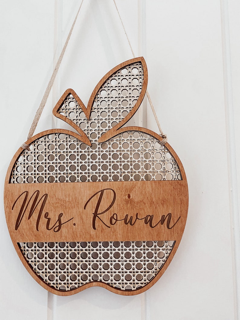 Personalized Teacher Rattan Apple Desk Plaque | Personalized Teacher Door Hanger | Boho Teacher Decor | New Teacher Gift | Wooden Teacher image 5