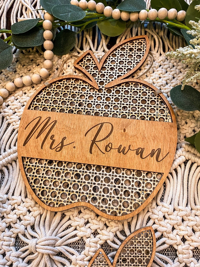 Personalized Teacher Rattan Apple Desk Plaque | Personalized Teacher Door Hanger | Boho Teacher Decor | New Teacher Gift | Wooden Teacher Large- 9" inches