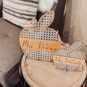 Personalized Teacher Rattan Apple Desk Plaque | Personalized Teacher Door Hanger | Boho Teacher Decor | New Teacher Gift | Wooden Teacher image 4