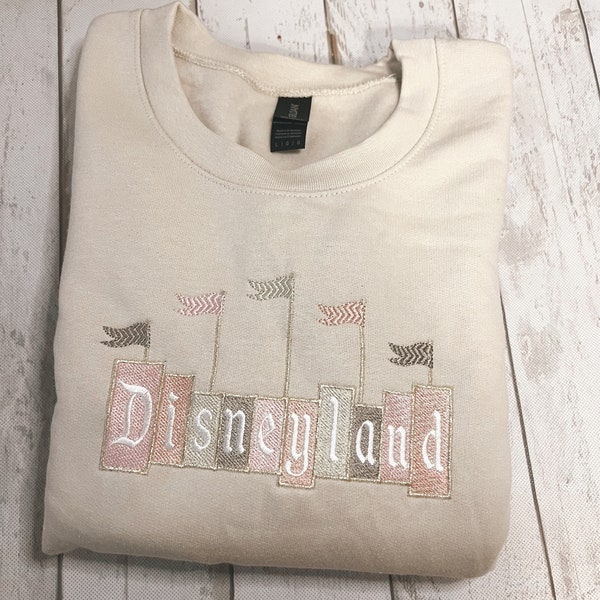 Neutral Vintage Disneyland Sign Embroidered Crewneck