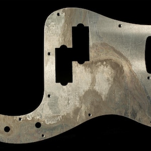 Beunruhigt Aluminium Fender Präzision Bass Pickguard Silber Metall Aged Relic oxidiertes Aluminium Pickguard für P Bass - One of a Kind