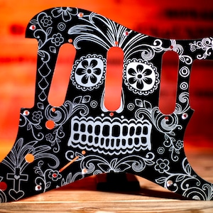 Aluminium Stratocaster SSS Pickguard Schwarz-Silber Sugar Skull Metal Pickguard