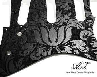 Golpeador KAISH Estilo Strat De 11 Agujeros HSS Con Cubierta De Trémolo En Espejo Plateado, Para Fender USA/México Stratocaster