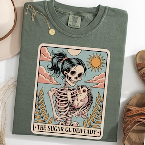 Skelett Sugar Glider Mom Damen Shirt, Sugar Glider Tarot Karte Shirt, The Glider Lady Tee, Gothic Haustier Liebhaber T-Shirt, Halloween Glider Shirt