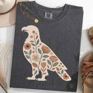 Floral Bald Eagle Silhouette Shirt, Patriotic Eagle TShirt, Boho Nature Bird Tee, American Symbol Graphic Shirt, Eagle Lover Gift Tee