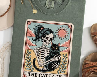 Camiseta Esqueleto da Senhora dos Gatos, Camiseta de Halloween do Gato Preto, Camiseta fofa para amante de gatos, Presente gótico para a Senhora dos Gatos, Camiseta assustadora para mãe de animal de estimação, Presente para amante de gatos
