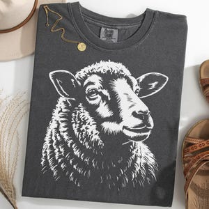 Sheep Portrait Shirt, Cute Sheep Lover Shirt, Farm Animal Tee, Gift for Sheep Moms and Dads, Pet Sheep Owner TShirt