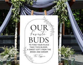 Bud Vase Wedding Seating Chart Sign, Editable Template (18x24in)
