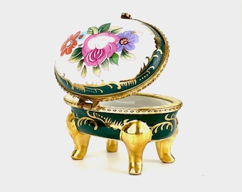 Royal Leonardo Porcelain Trinket Box: Vintage Jewelry Ring Box