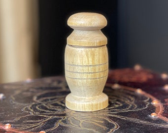 ヴィンテージ木製金属製ペッパーグラインダー