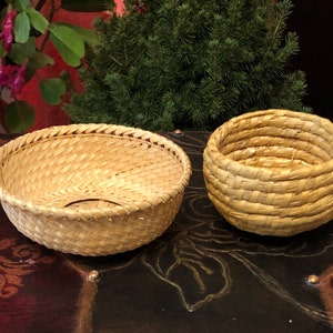 Small baskets, set of two mini baskets, handmade from twig, vowen baskets