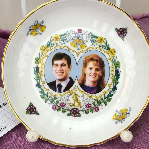 Coalport vintage bowl to Commemorate marriage of Prince Andrew and Sara Ferguson