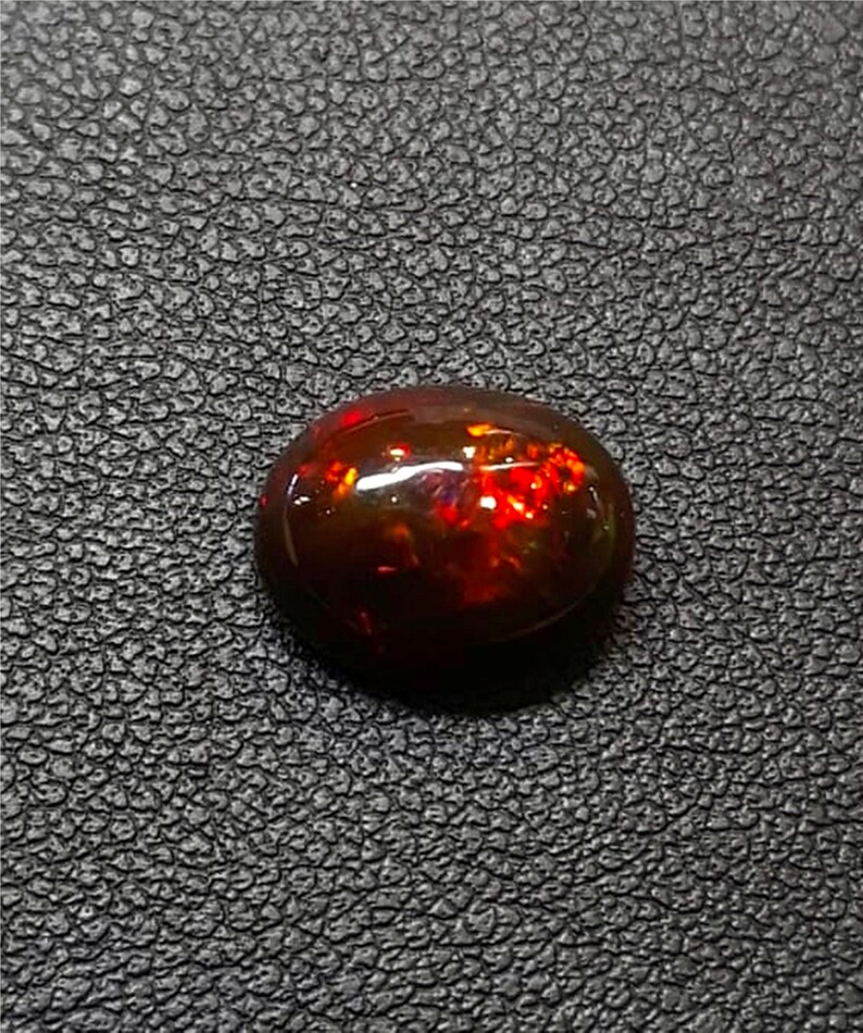 AAA++ Beautiful Welo Black Opal Red Fire Eithiopian Black Opal Size 11.6X9.2X5.5 mm Cts 2.27 Cabochon Handmade Gemstone Jewelry Making