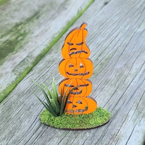 Miniature Halloween Pumpkin Decorations - Dollhouse Miniatures, Fairy Garden, Fairy House, Dollhouse Accessories, Holidays, Halloween Decor