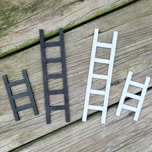 Dollhouse Miniature Ladder (1pc) - Dollhouse Miniatures, Fairy Garden, Fairy House, Dollhouse Accessories, Outdoor, Terrains, Farm
