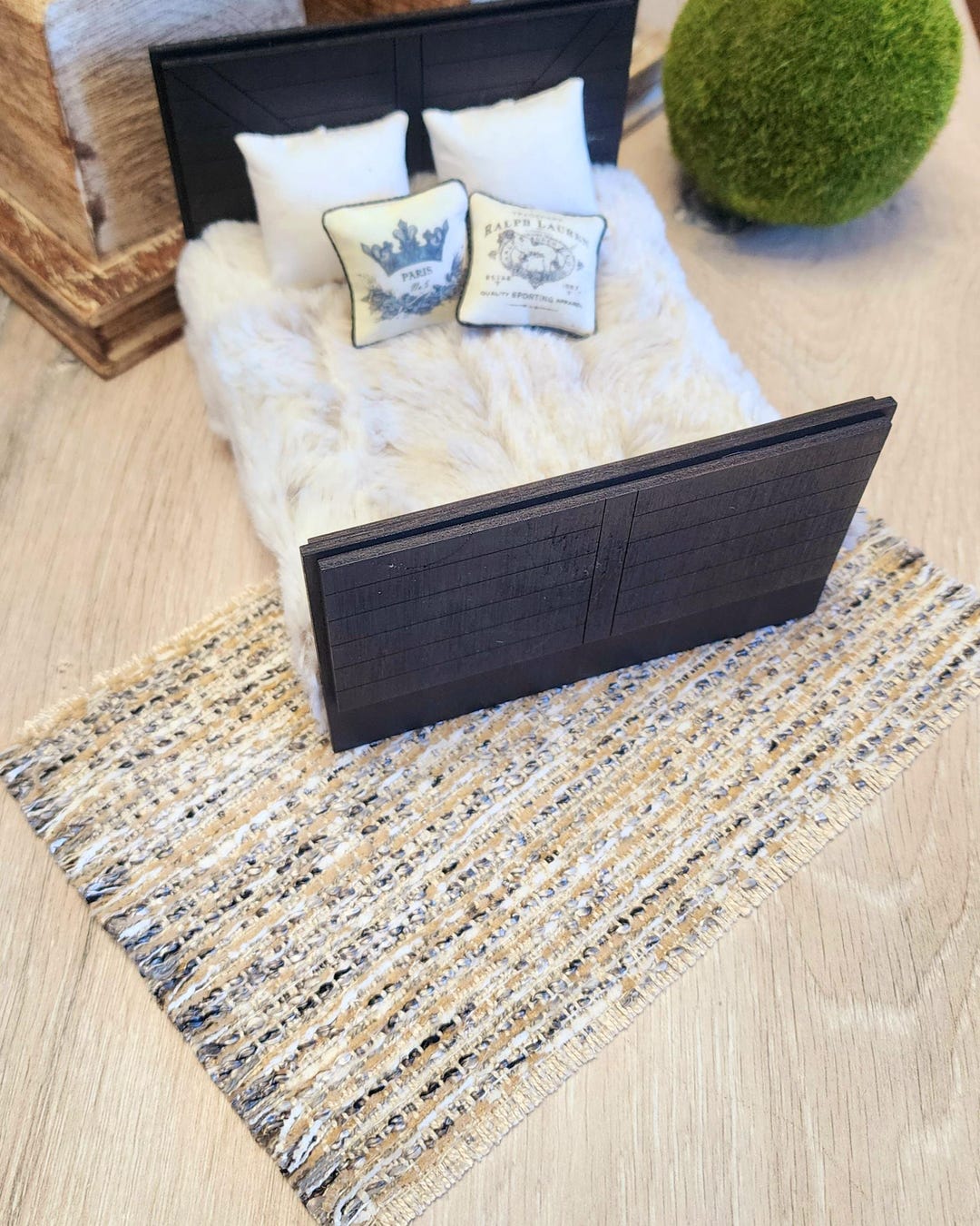 Miniature Dollhouse Striped Carpet (1pc) - (1:12 Scale), Remodeling ...