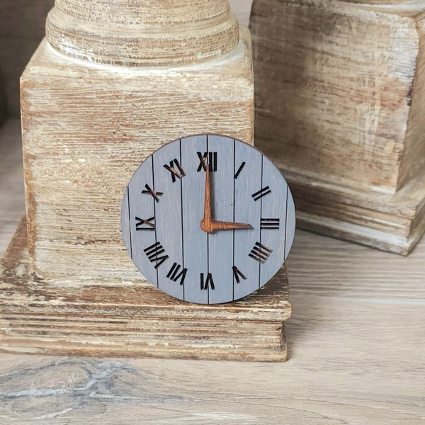 Miniature Dollhouse Wall Clock - Miniature Decorations, Dollhouses, Miniatures 1:12, Dollhouse Furniture, Fairy Garden