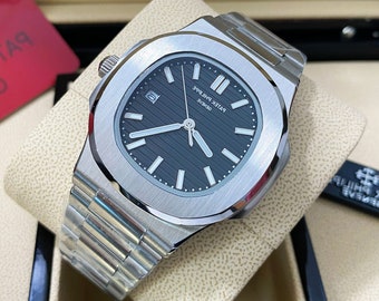 Patek Philippe Nautilus quadrante nero da 40 mm fornito con scatola - etichetta - documenti, orologio Patek Philippe in acciaio, orologi, orologio Nautilus