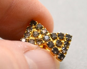 Mini Pin, Strass, Brosche, Anstecknadel, Vintage, Goldfarben mit rauchgrauen Strasssteinchen