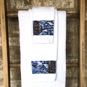 SNOWY WINTER CABIN Decorative towels set