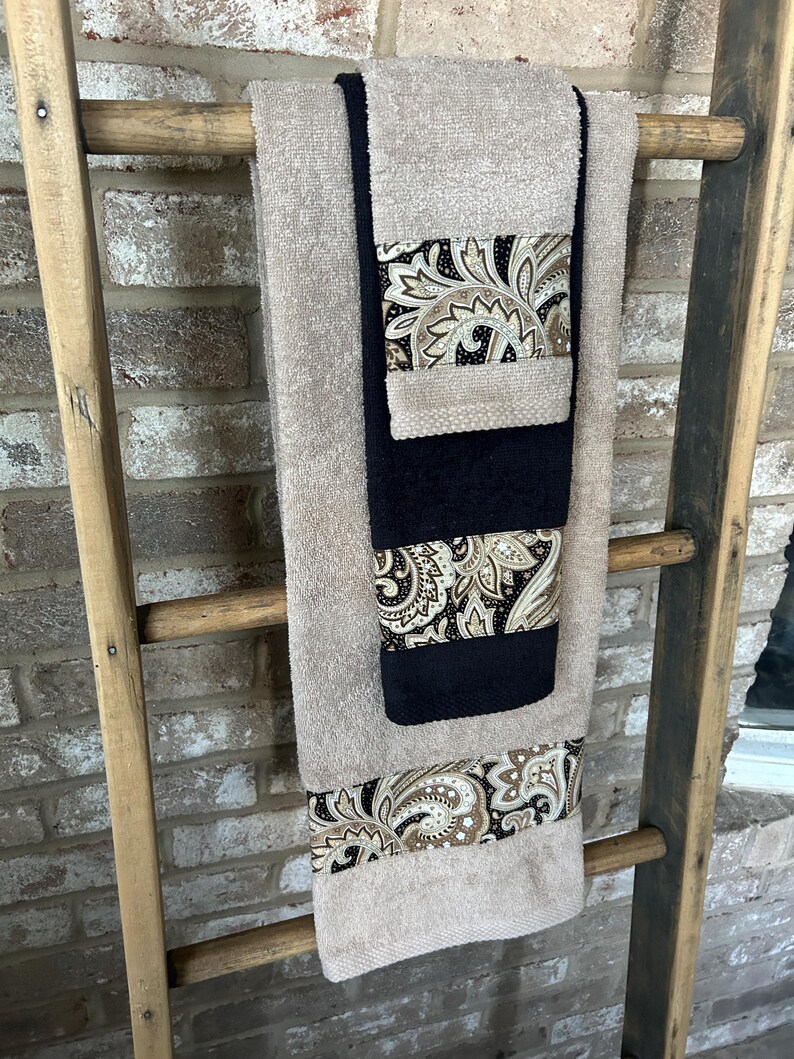 HCbyKristi Paisley Decorative Towel - Thumbnail 4