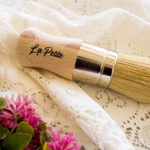 Dixie Belle La Petite Brush