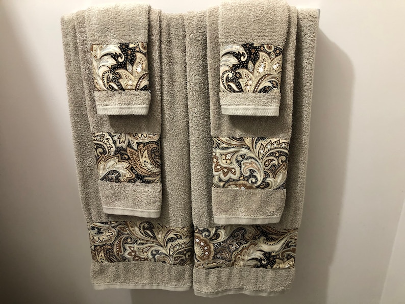 HCbyKristi Paisley Decorative Towel - Thumbnail 3