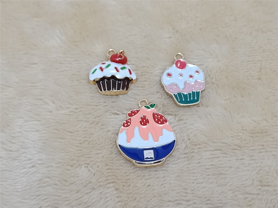 10Pcs Strawberry desserts Enamle Charms Metal ice cream Pendant Golden Color Earring DIY Fashion Jewelry Accessories