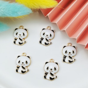 21 * 15MM Panda Charms Metal Enamel Animal Charm para pulseras y pendientes colgantes Llave Cadena de la cadena de la llave de joyería accesorio de bricolaje