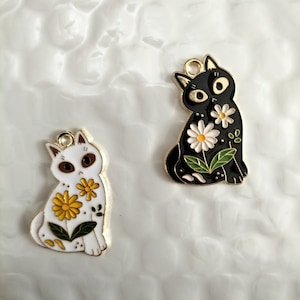 10Pcs Cartoon Cat Enamel Charm,Animal Flower Charm Pendant,Gold Tone Kitten Pet charm for Bracelet Earring Jewelry Craft Supplies
